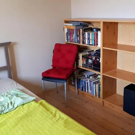 Private Room In Our Home With Free Vvo Ticket & Cats Pirna Exterior photo